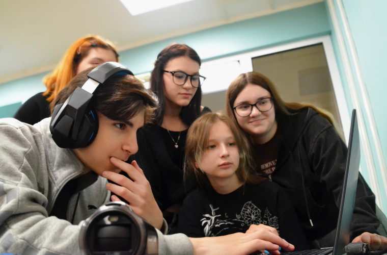 ЮНЫЕ ЖУРНАЛИСТЫ КИРОВСКОЙ ОБЛАСТИ СТАЛИ ПОБЕДИТЕЛЯМИ НА ФЕСТИВАЛЕ «ВОЛЖСКИЕ ВСТРЕЧИ-35».